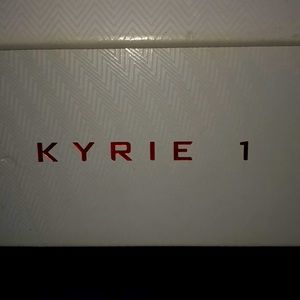 Kyrie 1 LMTD, asking for 250, no shipping